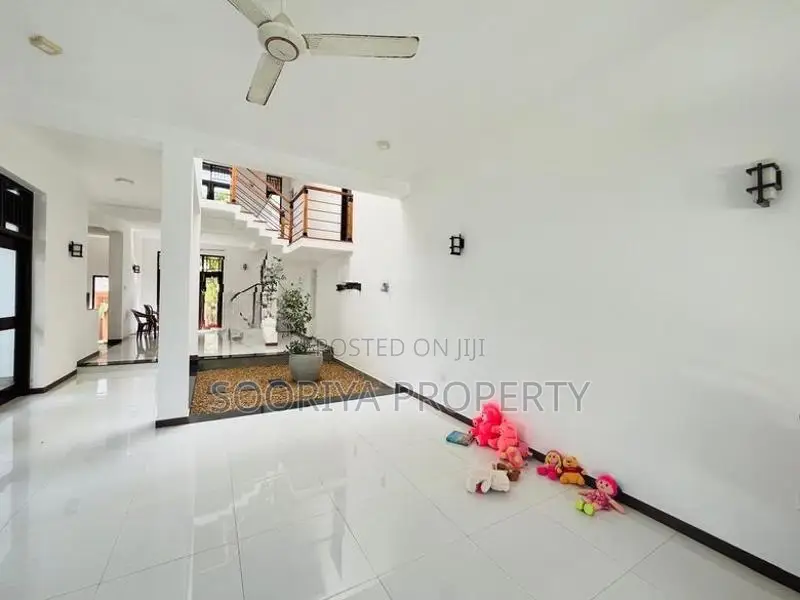 Luxury 2 Story House for Sale in Piliyandala Boralesgamuwa