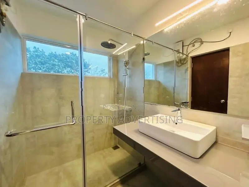 Rajagiriya 3 BR Kalapaluwawa Road Brand New Apartment for Sale