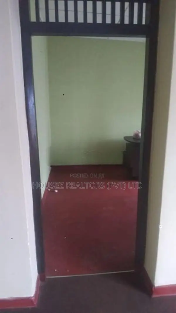 Spacious 6-Bedroom House for Rent – Kandy