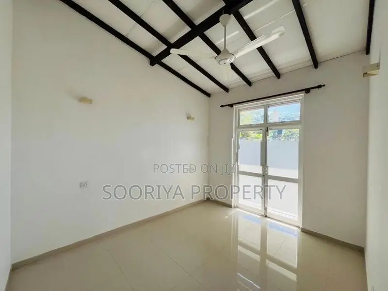Luxury 2 Story House for Sale in Piliyandala
