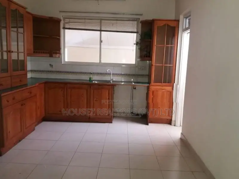 Twin Two-Storey Houses for Rent – Colombo 03