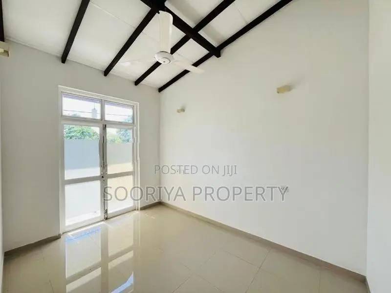 Luxury 2 Story House for Sale in Piliyandala