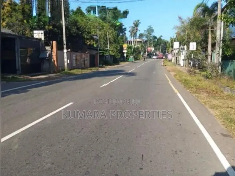 Prime Commercial Land for Sale in Wadduwa