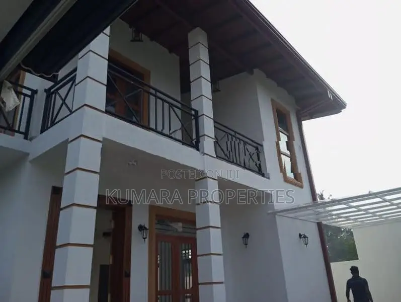 Two-Storey House for Sale in Bandaragama