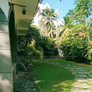 3-Storey House for Rent in Pinnaduwa, Down South
