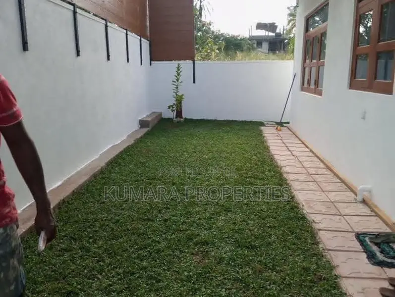 Two-Storey House for Sale in Bandaragama