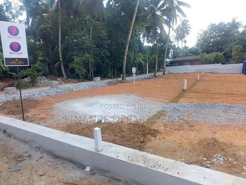 Kottawa Highway Valuable land for sale Homagama Galawilawatte