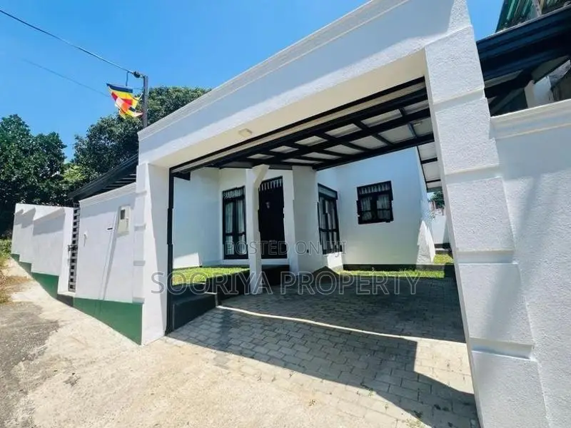 Newly Build House for Sale in Piliyandala