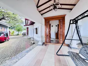 Brand New Luxury House for Sale in Nugegoda – 30 Perches