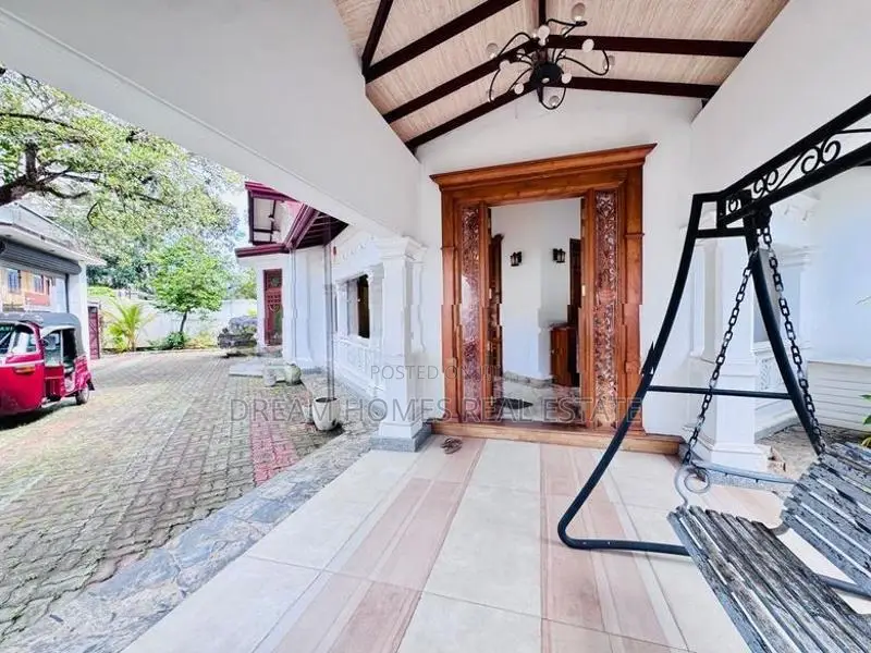Brand New Luxury House for Sale in Nugegoda – 30 Perches