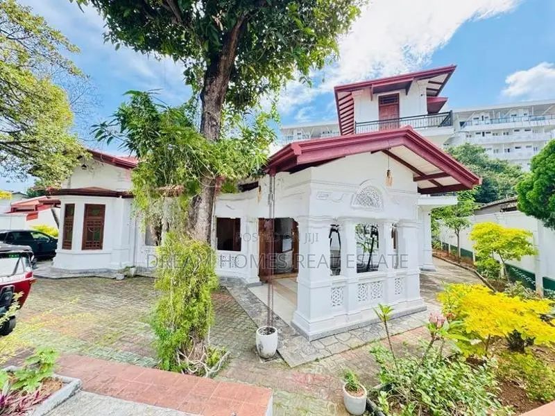 Brand New Luxury House for Sale in Nugegoda – 30 Perches