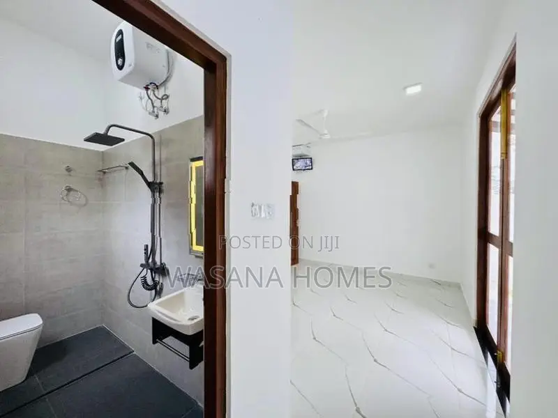 Neat House for Sale Piliyandala
