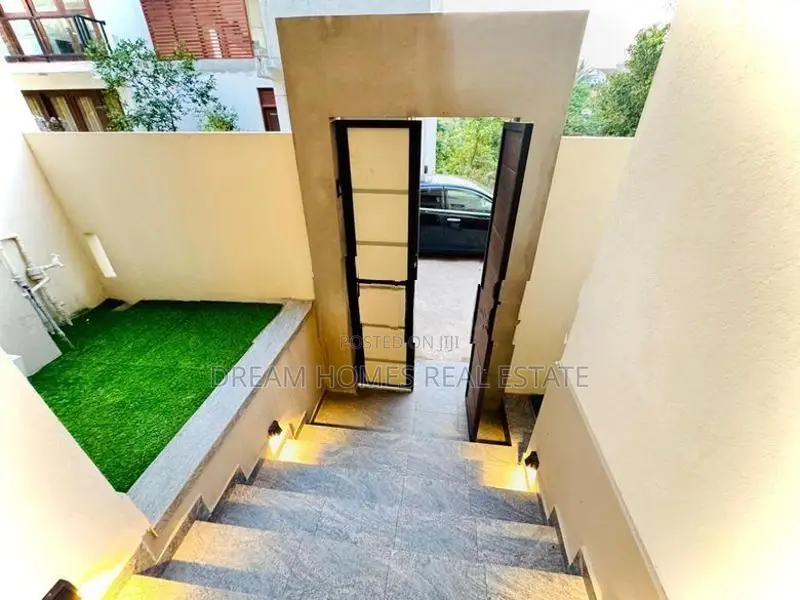 Modern Semi-Furnished Home | 3,000 Sqft Thalawathugoda