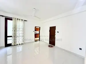 Luxury 3-Storey House for Sale – Akuregoda