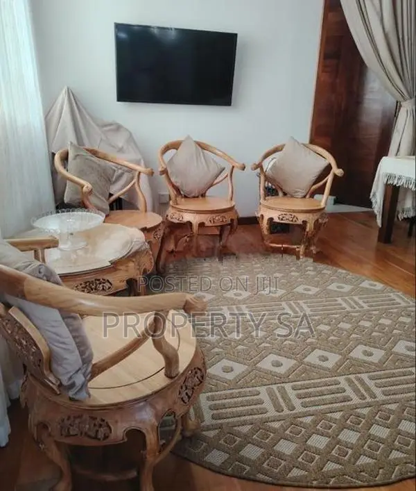 5bedroom Penthouse Apartment for Rent in Colombo 4
