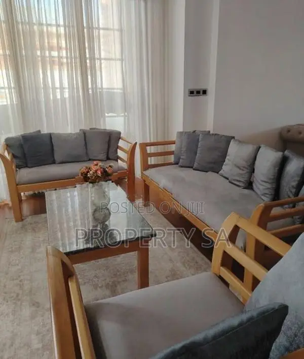 5bedroom Penthouse Apartment for Rent in Colombo 4