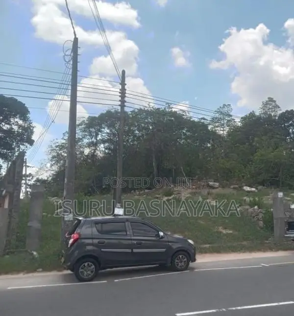 Kottawa Thalagala Brahmanagama 3.6 Acres Land with House Fot Rent