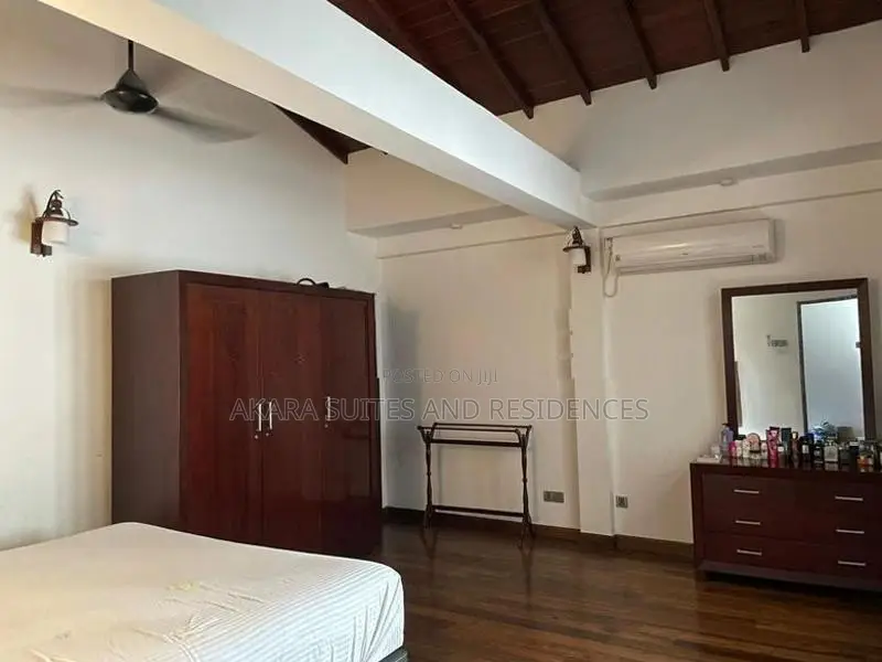 6,100 Sq.ft - 02 Buildings for Sale CP47417 Colombo 08