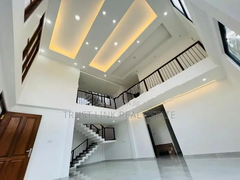 Brand New Three Story House For Sale In Kadawatha