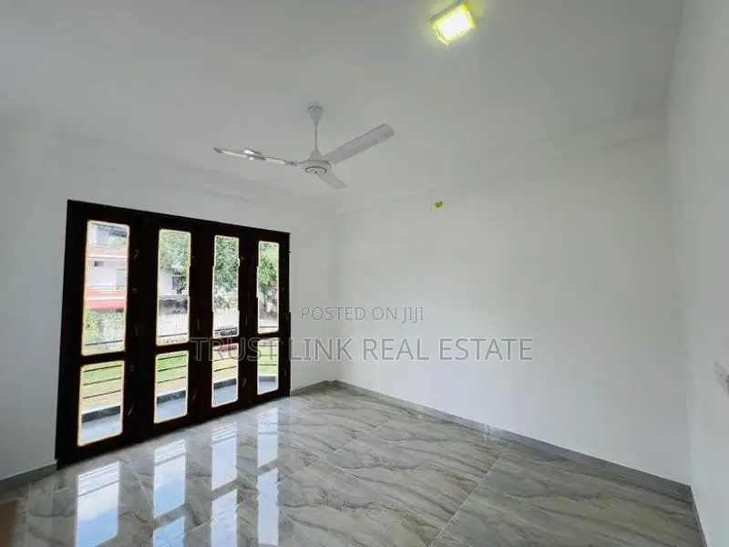 Brand New Three Story House For Sale In Kadawatha