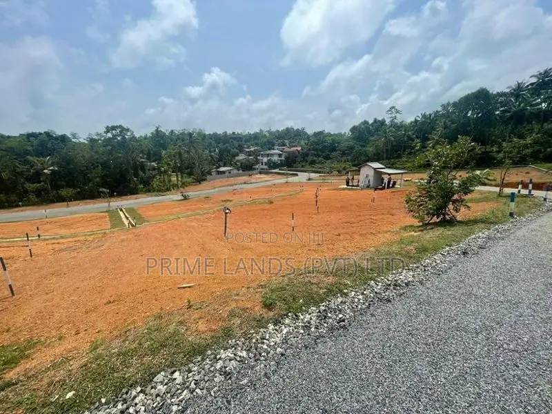 Land for Sale in Kalutara
