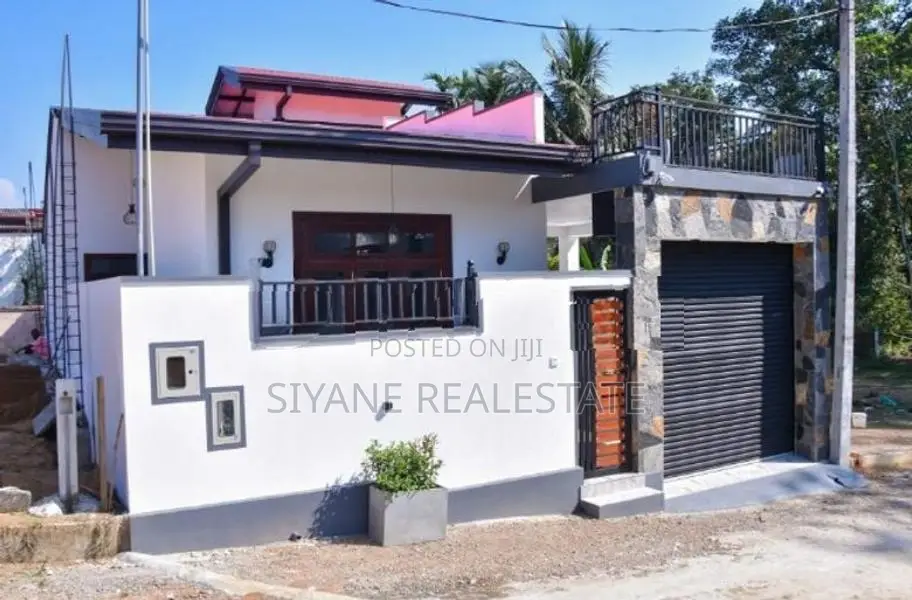 Brand New Modern House for Sale in Athurugiriya