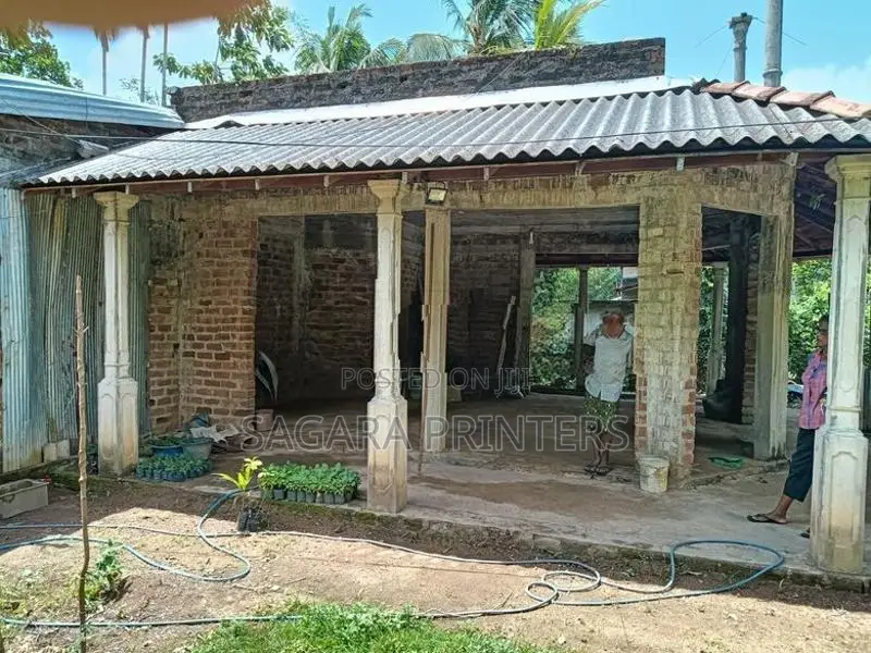 House With Land For Sale Nittambuwa