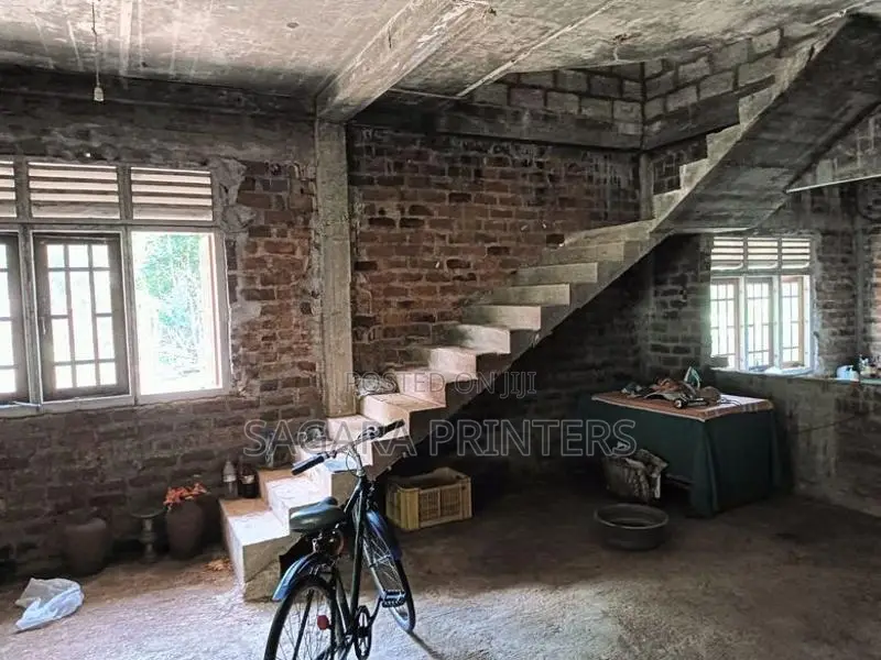 House With Land For Sale Nittambuwa
