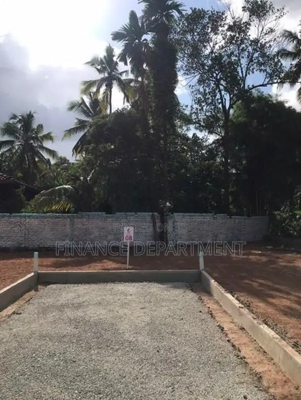 Easy Access to Negombo Main Road – Kandana Batagama Land