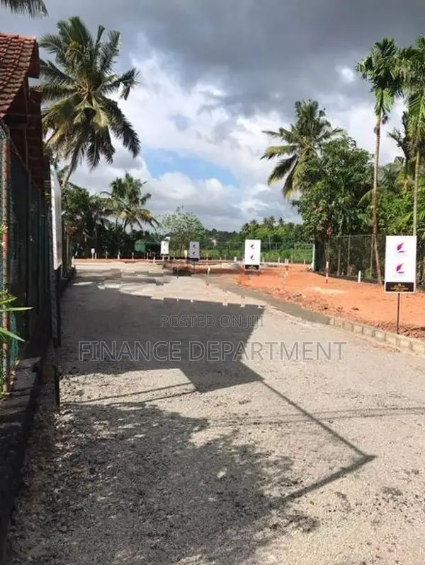 Easy Access to Negombo Main Road – Kandana Batagama Land