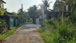 Moratuwa Katubadda පර්චස් 6ක මුලු ඉඩම