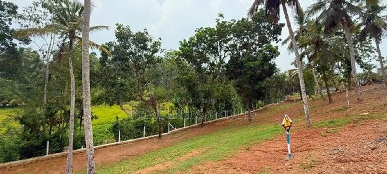 Land for Sale in Kalutara Nagoda