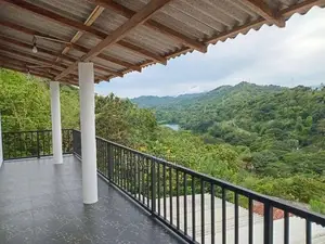 105 Perch and 3 Storied House for sale in Kandy Haragama