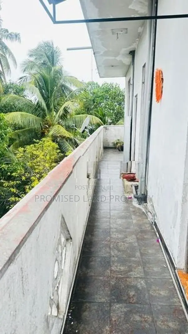 Commercial Building in Prime Loaction Moratuwa