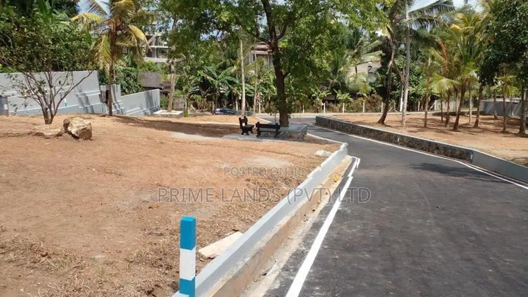 Land for Sale Karapitiya