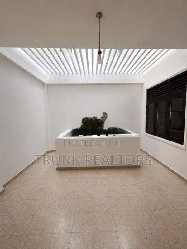 Colombo 08 Commercial Building For Rent (NK11534)
