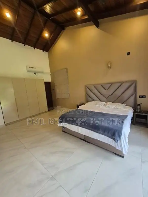 Luxury 4 Bedroom House for Rent – Pannipitiya, Kottawa (EM176RK)