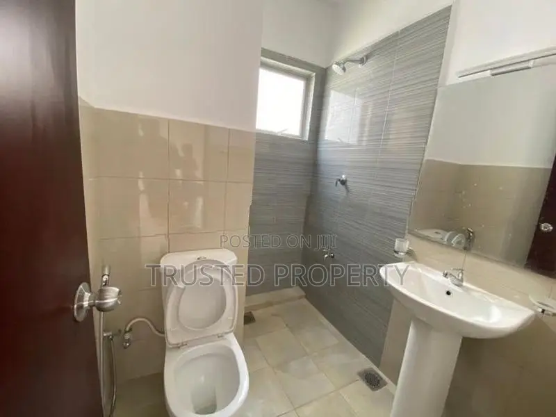 Hanwella - 2BR Unfurnished apartment for Sale TPM2024THANU