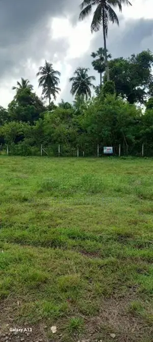 Prime Land close by Dammissara school