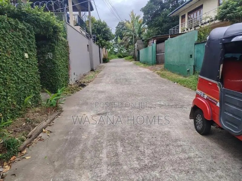 Neat Land for Sale Kohuwela