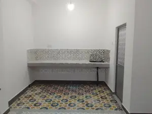 Room for Rent in Ratmalana ( Ladies Only)