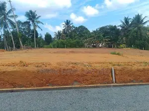 Land in Aluthwala