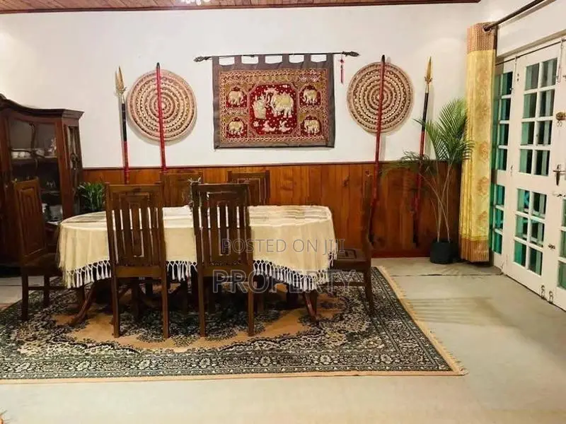 Bunglow for Sale in Nuwara Eliya City Limit