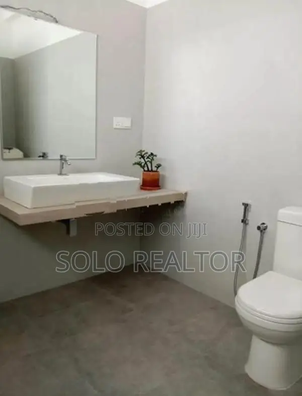 4 Bedroom Modern House for Rent in Colombo 6