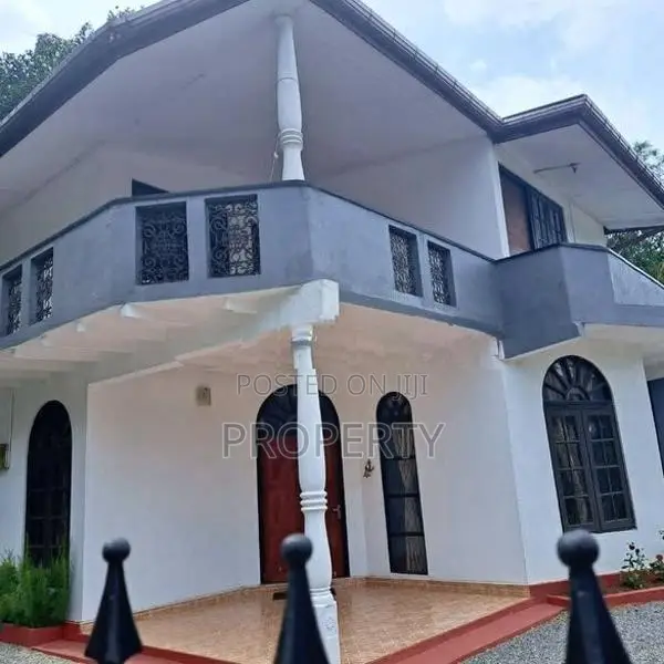 Prime Located House for Sale in Peradeniya City Limit