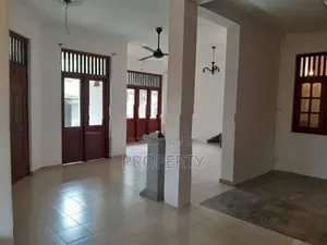 4 Br Separate House for Rent in Battaramulla