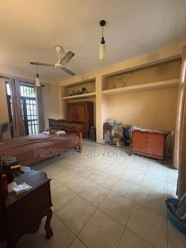 5 Br House for Sale in Dehiwala