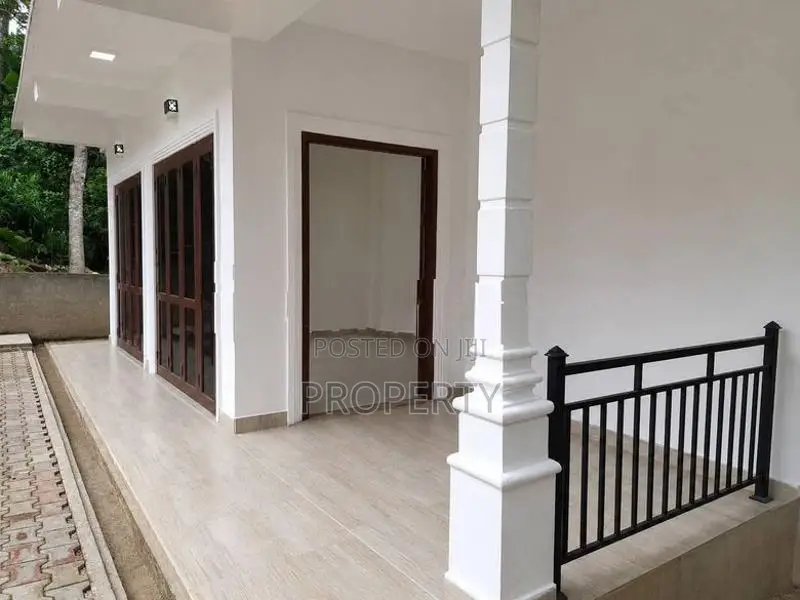 2 Storey Complete New House for Sale in Kandy Hadeniya
