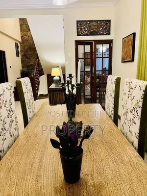 Prime Located 5 Br Luxury House for Sale in Kandy