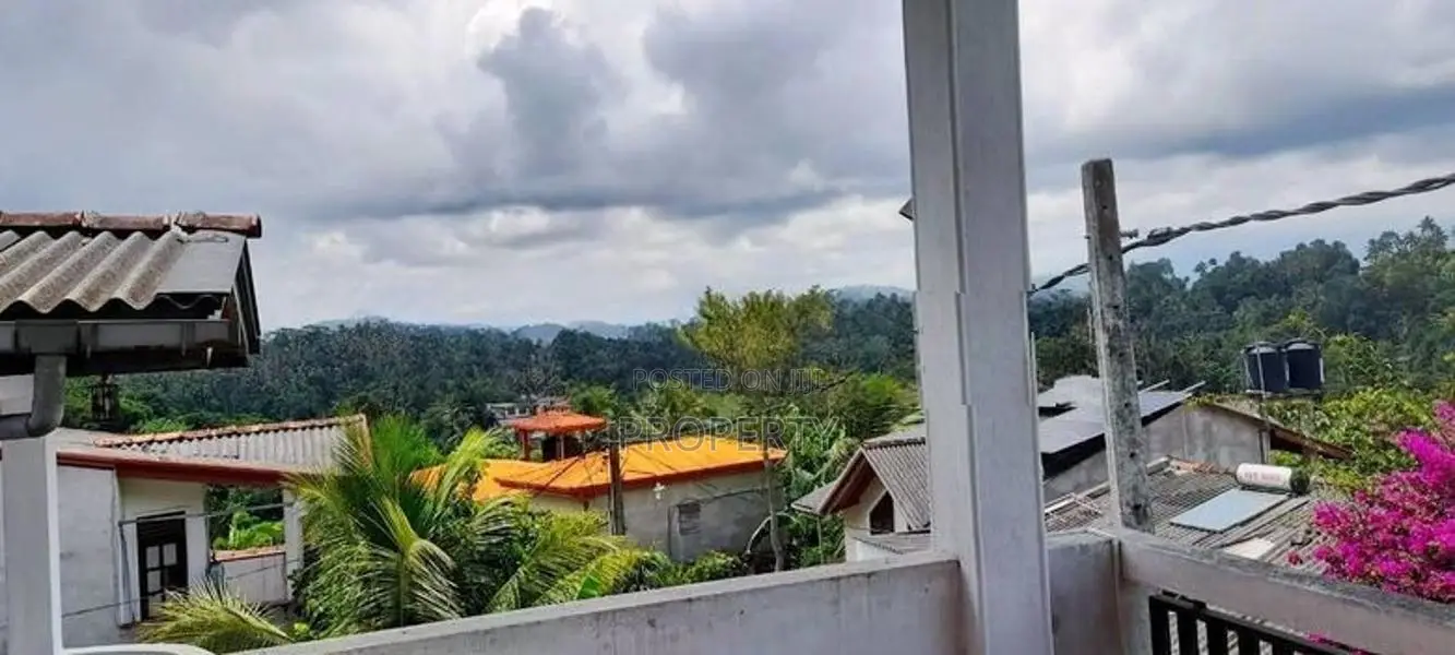 4 Br 18 Perch House for Sale in Kandy Katugastota City Limit